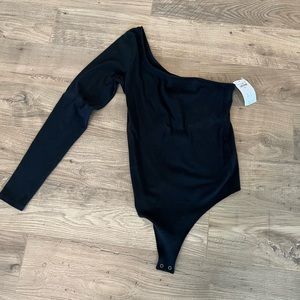 🎉NWT🎉 Abercrombie One Shoulder Bodysuit